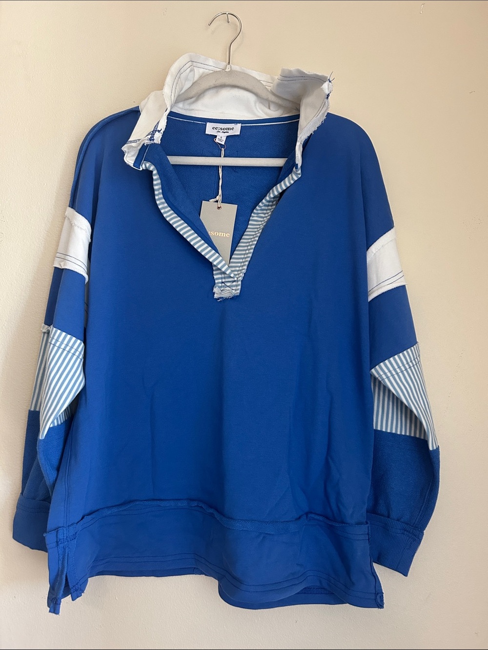 eesome Blue and White Striped Collar Pullover sweatshirt